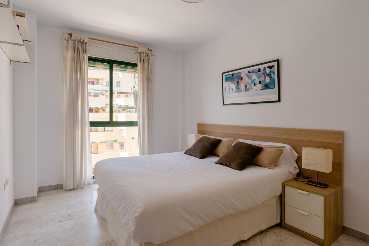 Apartamento Residencial Bajondillo ตอร์เรโมลิโนส ภายนอก รูปภาพ
