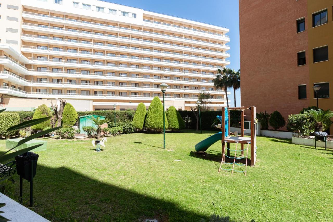 Apartamento Residencial Bajondillo ตอร์เรโมลิโนส ภายนอก รูปภาพ