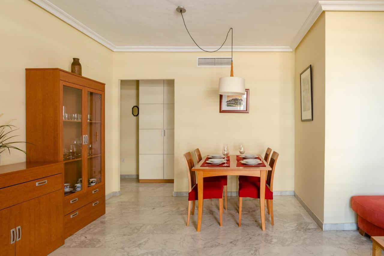 Apartamento Residencial Bajondillo ตอร์เรโมลิโนส ภายนอก รูปภาพ