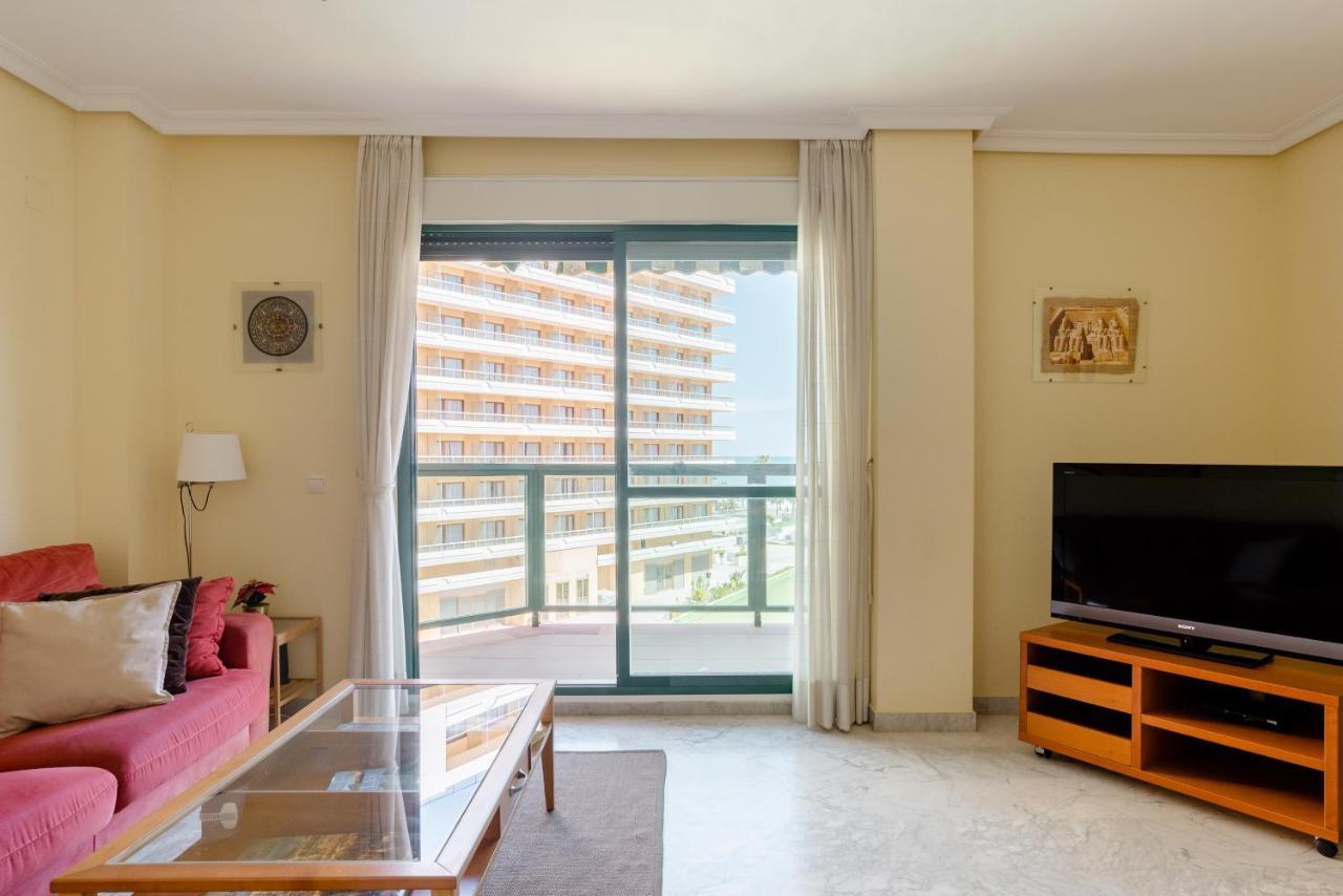 Apartamento Residencial Bajondillo ตอร์เรโมลิโนส ภายนอก รูปภาพ