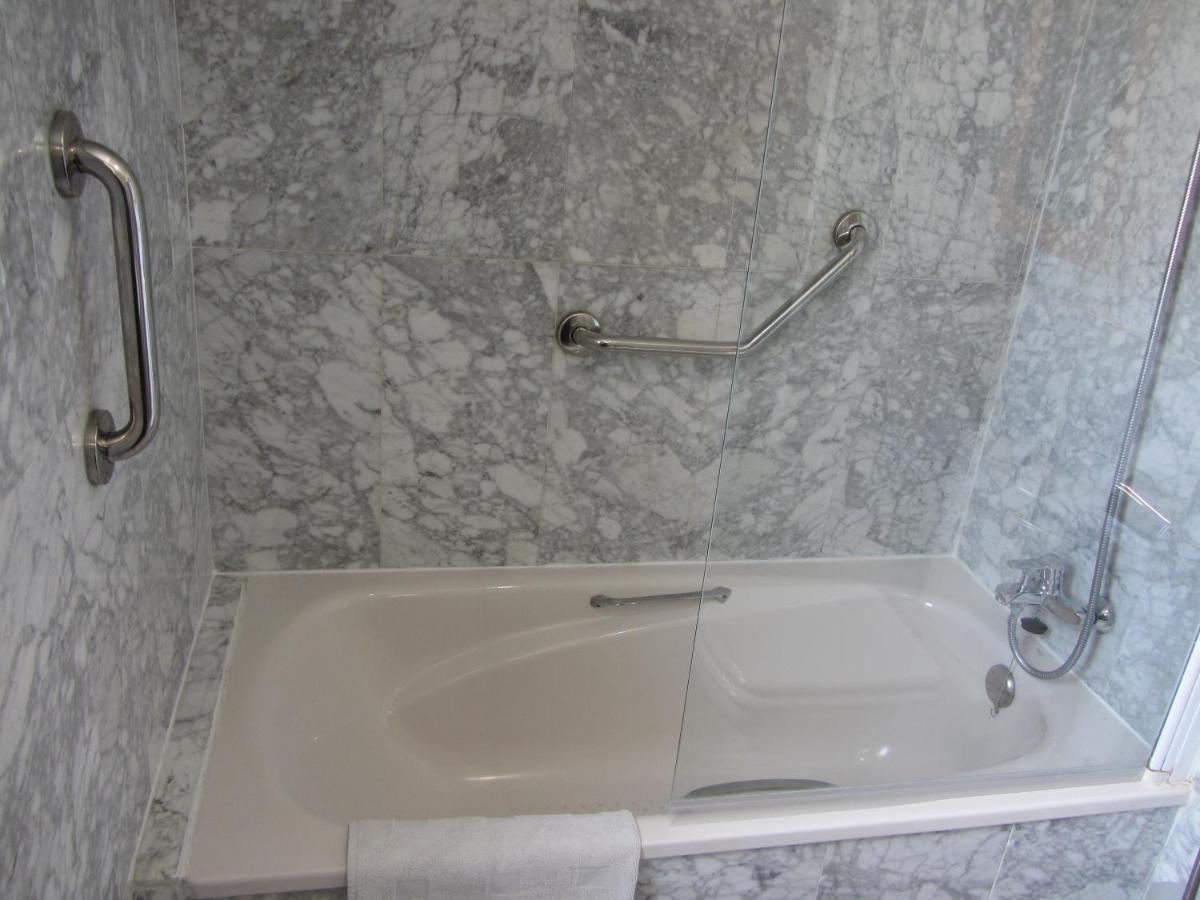 Apartamento Residencial Bajondillo ตอร์เรโมลิโนส ภายนอก รูปภาพ